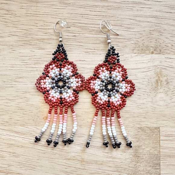 NEW Hand-Beaded Flower‎ Earrings Mini Beads Maroon Pink Black White Southwestern - Picture 6 of 6